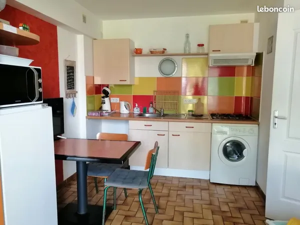 Studio plein pied donnant sur jardin