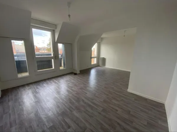 A LOUER - AGENCE GIBOIRE - APPARTEMENT T3 - RENNES / HOTEL DIEU