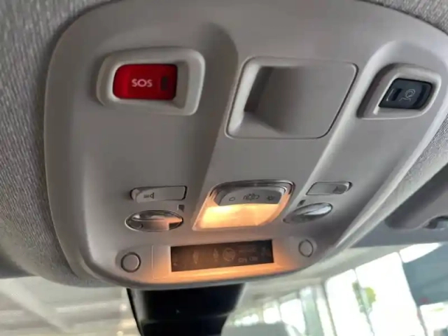Citroën Jumpy e- fgn taille m 100 kw (136 ch) batterie 75 kwh — photo 10