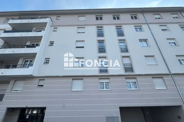 Appartement 4 pièces 82 m²