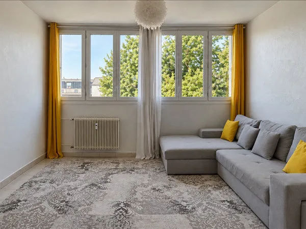 Appartement - 3ème étage - 56,80 m2 - 3 pièces - Non meublé