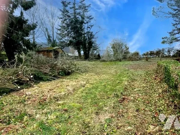 Terrain 998 m²