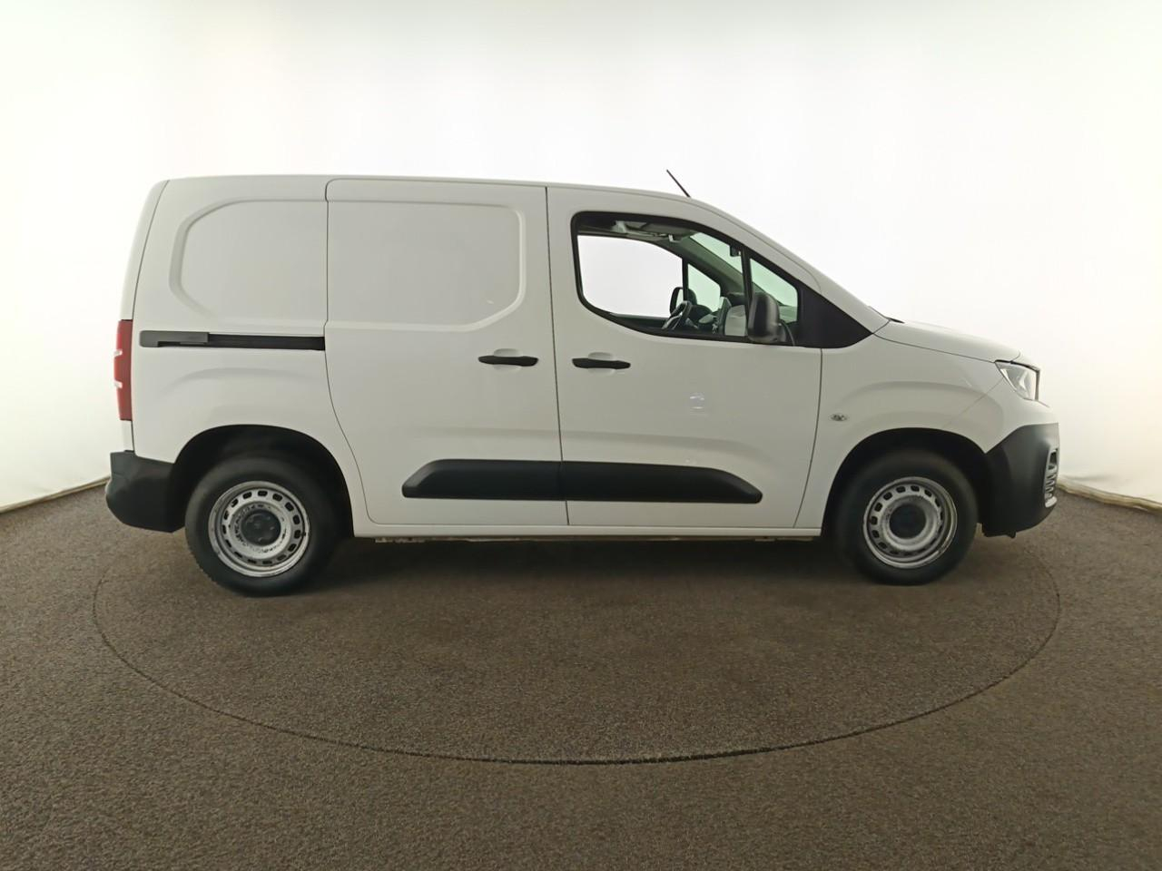 Peugeot Partner fourgon standard 650 kg bluehdi 100 s&s bvm6 premi — photo 4