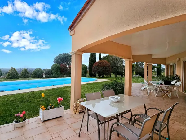 Maison Plain pied - 147m² avec piscine - Pomport