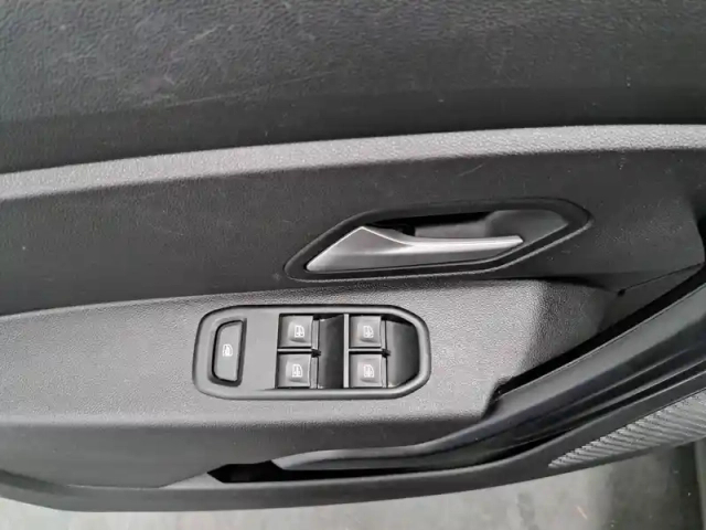 Dacia Duster eco-g 100 4x2 — photo 27
