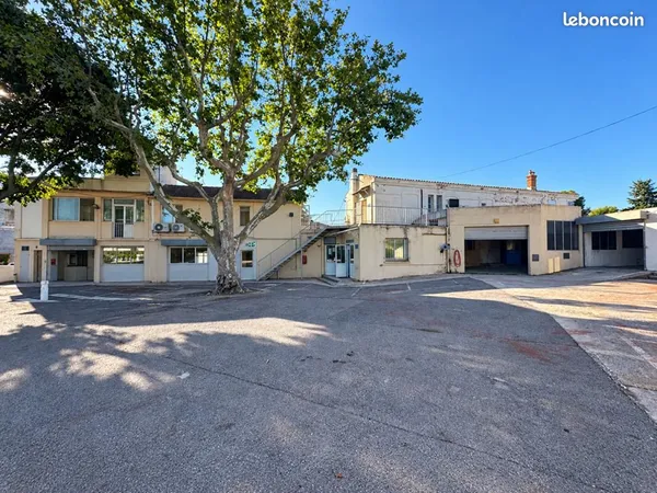 Parking 340 m² Saint Cyr Sur Mer