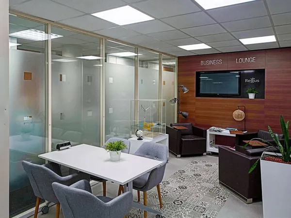 Abonnement coworking avec accès aux postes chez Regus Montpellier Optimum