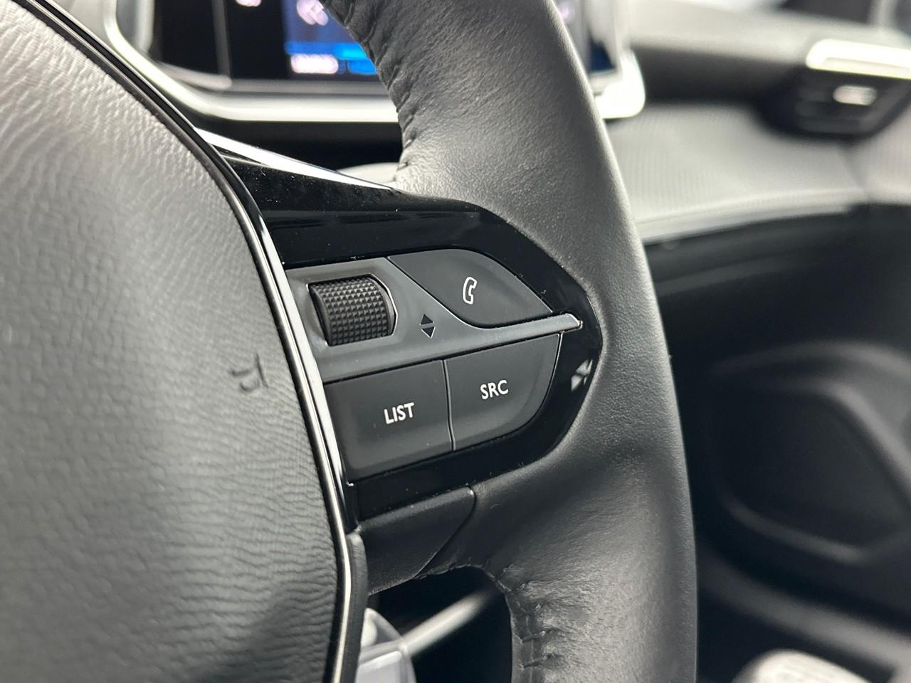 Peugeot 2008 puretech 100 s&s bvm6 style — photo 20