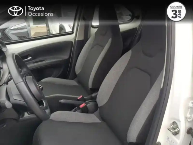 Toyota Aygo x 1.0 vvt-i 72ch dynamic — photo 11