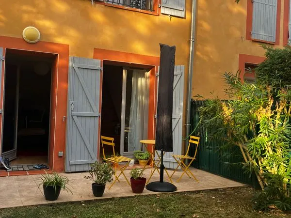 Loue appartement avec jardin