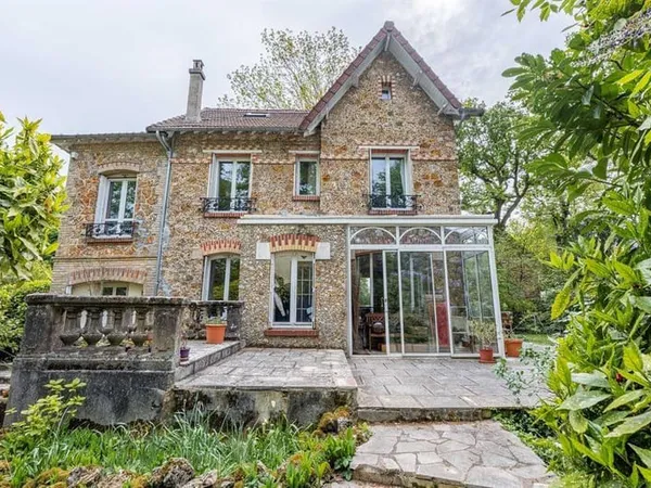 Maison 6 pièces 160 m²