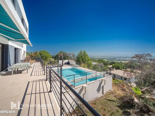 Maison 7 pièces 180 m²
