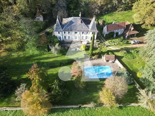 Propriété 16 pièces 333 m²