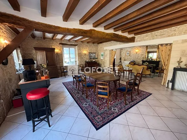 Maison 8 pièces 294 m²