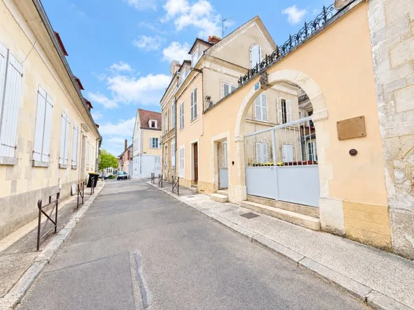 À VENDRE - Superbe T2 avec cachet de l'ancien - Hypercentre