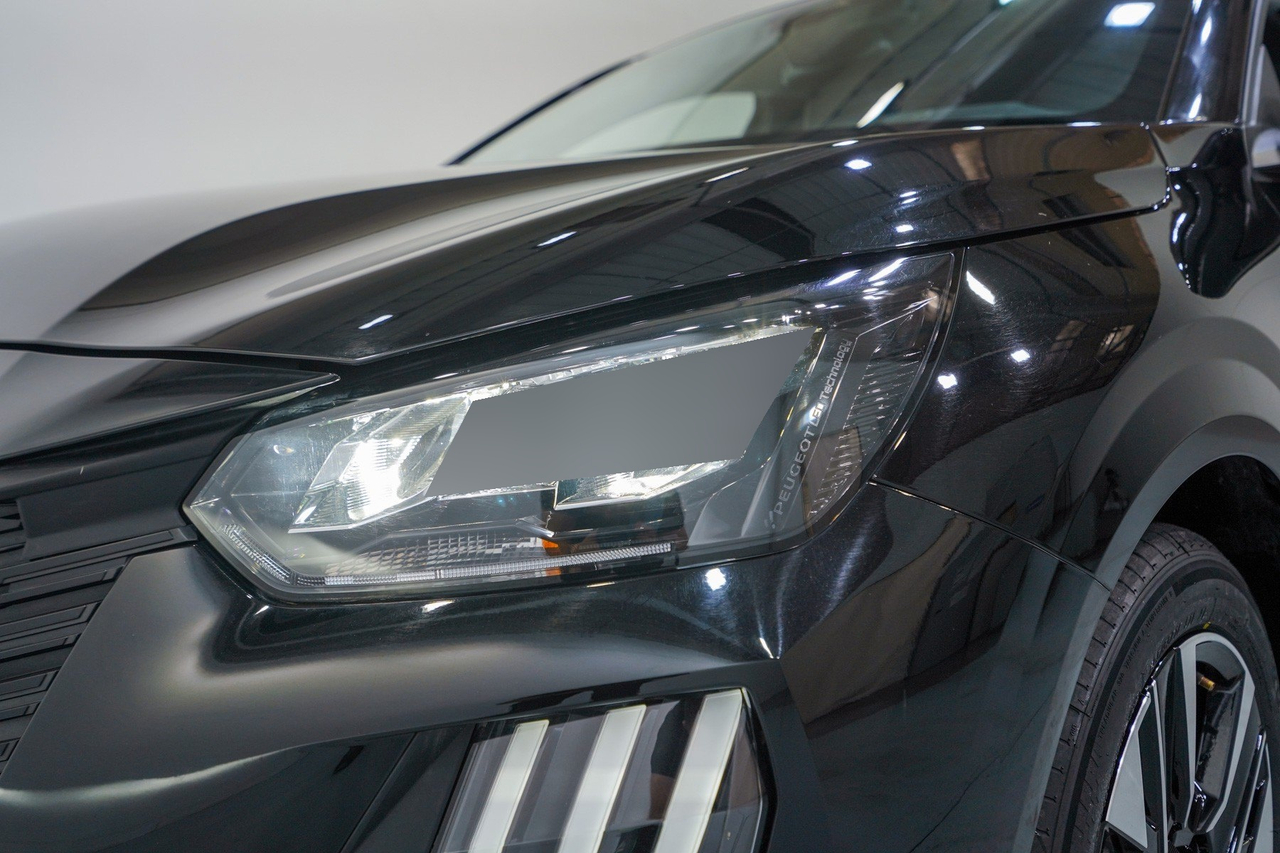 Peugeot 208 — photo 10