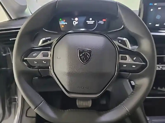 Peugeot 208 hybrid 100 e-dcs6 — photo 12