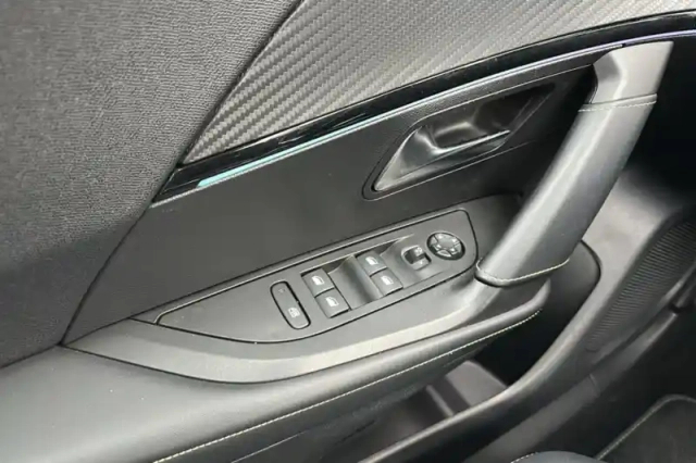 Peugeot 2008 bluehdi 130 s&amp;s eat8 — photo 21