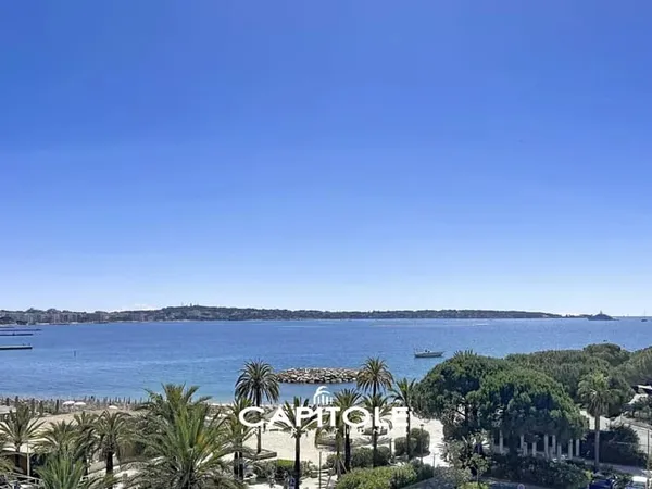 Golfe Juan-"Le Palais Napoléon " Front de mer - Piscine-Sauna-Hammam-Appartement 3 pièces de luxe - 