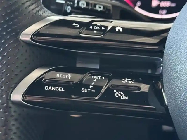 Mercedes Glc 300 de hybrid eq 4matic am — photo 34