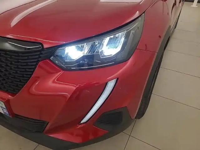 Peugeot 2008 puretech 130 s&amp;s bvm6 — photo 16
