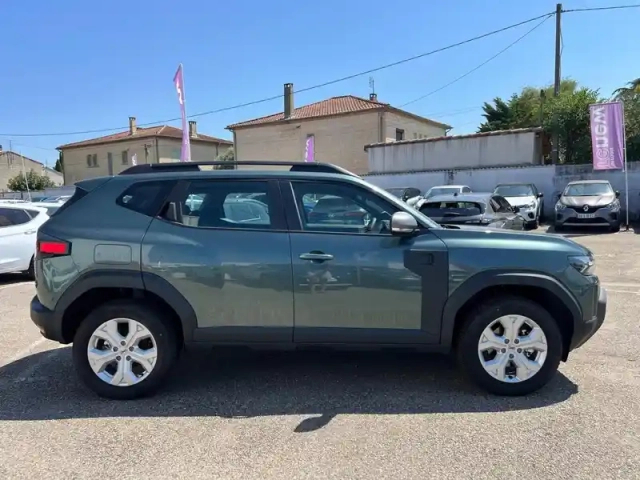 Dacia Duster 1.2 hybrid-g 150ch expression 4x4 — photo 6