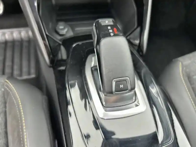 Peugeot 2008 puretech 130 s&amp;s eat8 — photo 14