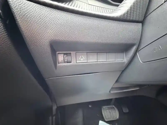 Peugeot 208 hybrid 100 e-dcs6 — photo 86