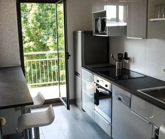 Toulouse - Métro St Cyprien T2 49 m² meublé / parking / balcon / sans vis-à-vis