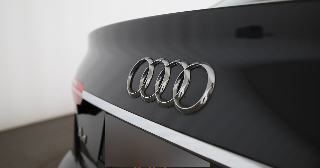 Audi A4 — photo 13