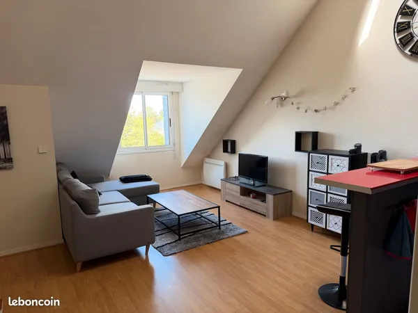 Location appartement duplex T1 bis dans le bourg de La Chapelle sur Erdre