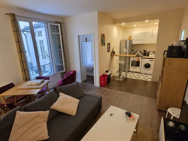 Colocation - 786 euros - Rue la Condamine - 17ème