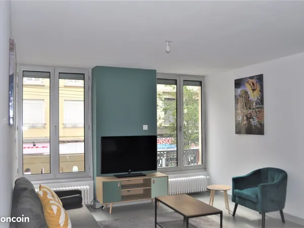 Chambre meublée dans colocation hyper centre ville - Préfecture