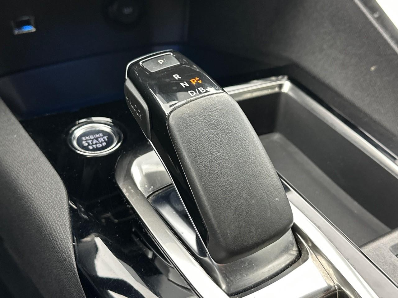 Peugeot 3008 hybrid 225 e-eat8 gt pack — photo 33