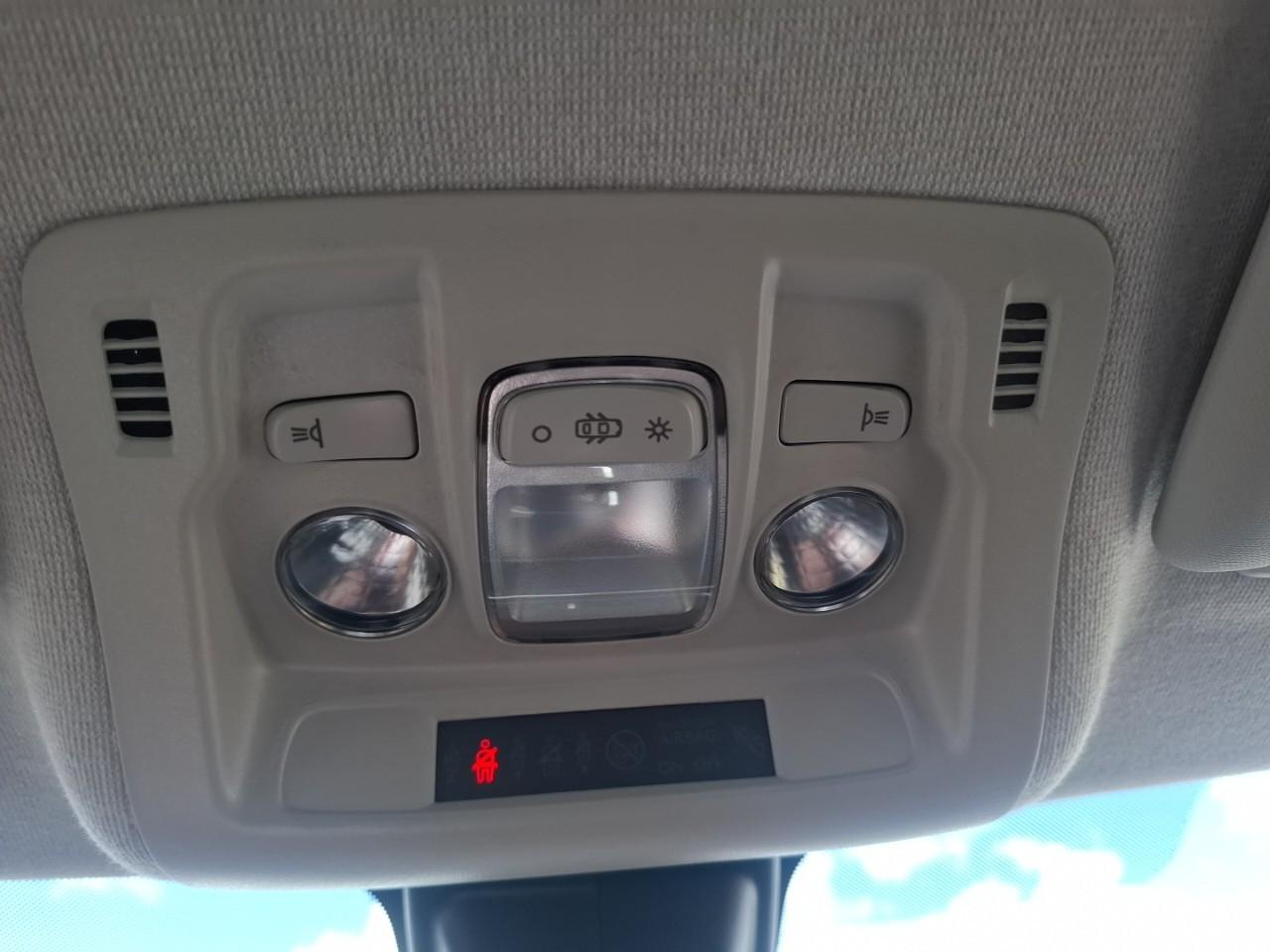 Citroën C3 1.5 bluehdi 100ch s&s shine e6.d — photo 23
