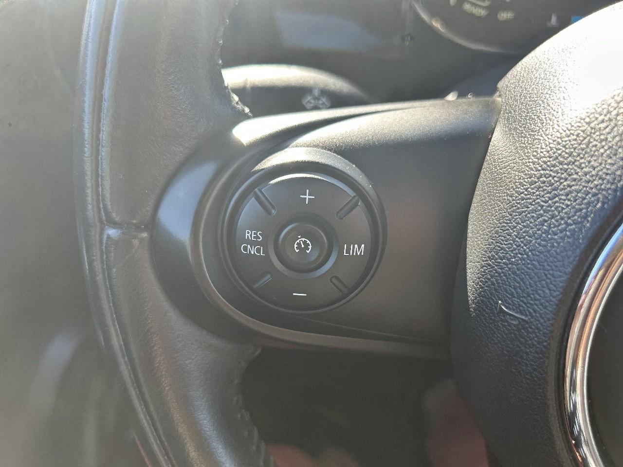 Mini One mini cooper 136ch  edition greenwich bva7 — photo 15