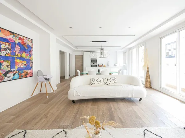 Exclusivité-Spontini-Appartement familial avec balcon