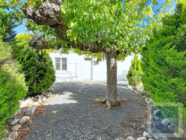 PLAIN-PIED MONTENDRE 2 CHAMBRES ! FORT POTENTIEL