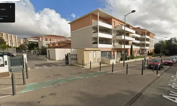Parking 14 m²