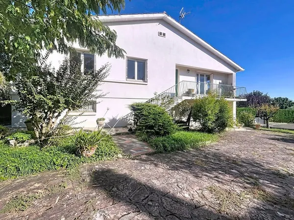 A vendre Maison à Auch 6 pièces 121 m2 proche commerce