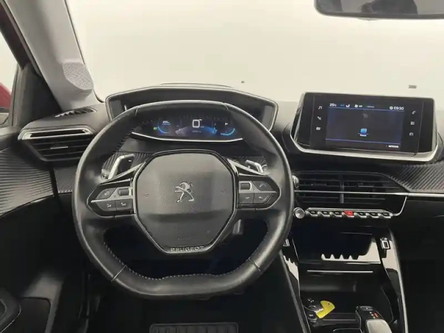 Peugeot 208 puretech 100 s&amp;s eat8 — photo 22