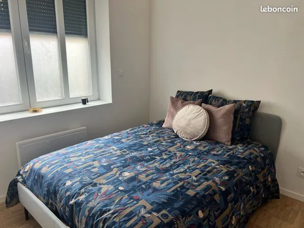 Location jolie et grande chambre avec Seb