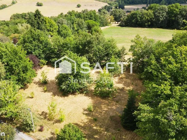 Terrain 1584 m² VERGT