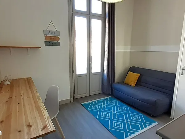 Studio meublé de 15 m² - TOUT COMPRIS