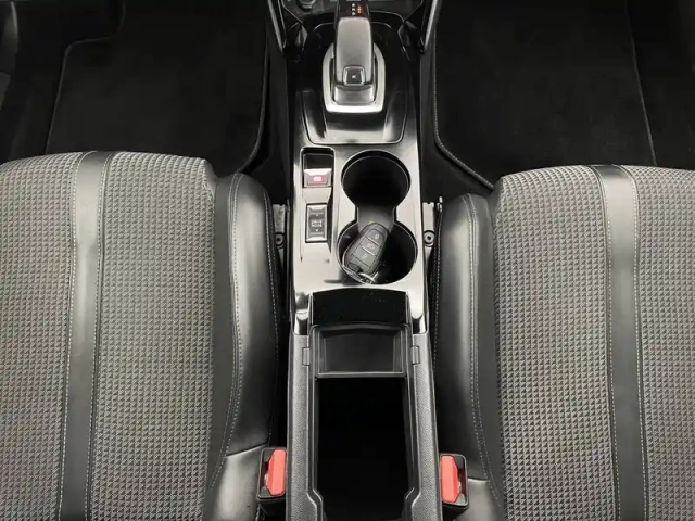 Peugeot 2008 puretech 130 s&amp;s eat8 — photo 30