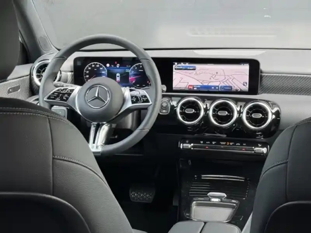 Mercedes Classe A 180 progressive line — photo 28