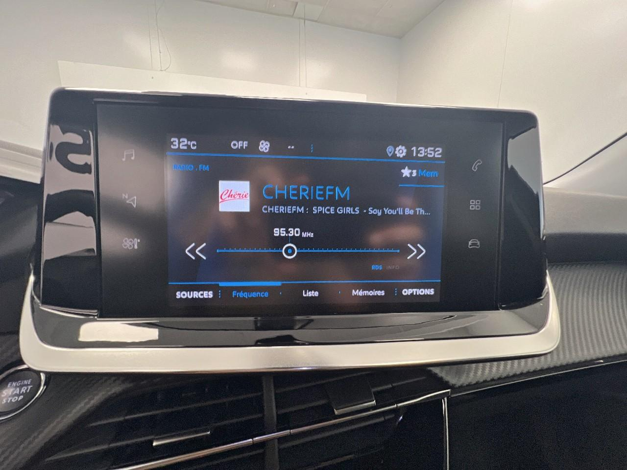 Peugeot 2008 puretech 100 s&s bvm6 allure pack — photo 13