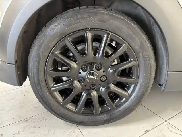 Mini Mini hatch 3 portes cooper 136 ch dkg7 — photo 12