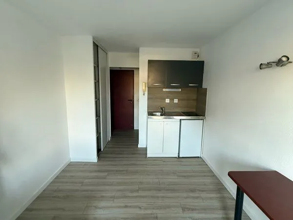 Appartement Location Meulan-en-Yvelines 1p 17m² 650€