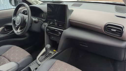 Toyota Yaris Cross 1.5 VVT-i 130 Hybrid E-CVT - Collection – 2025 – 14323 km – Hybride essence – Boîte Automatique — photo 24